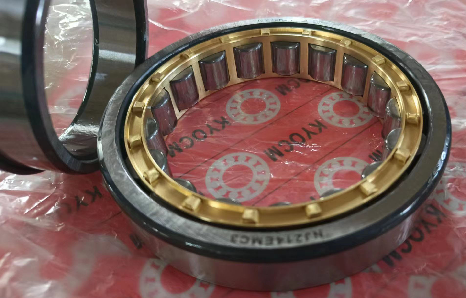 NJ series P0/P6 cylindrical roller bearings NJ214